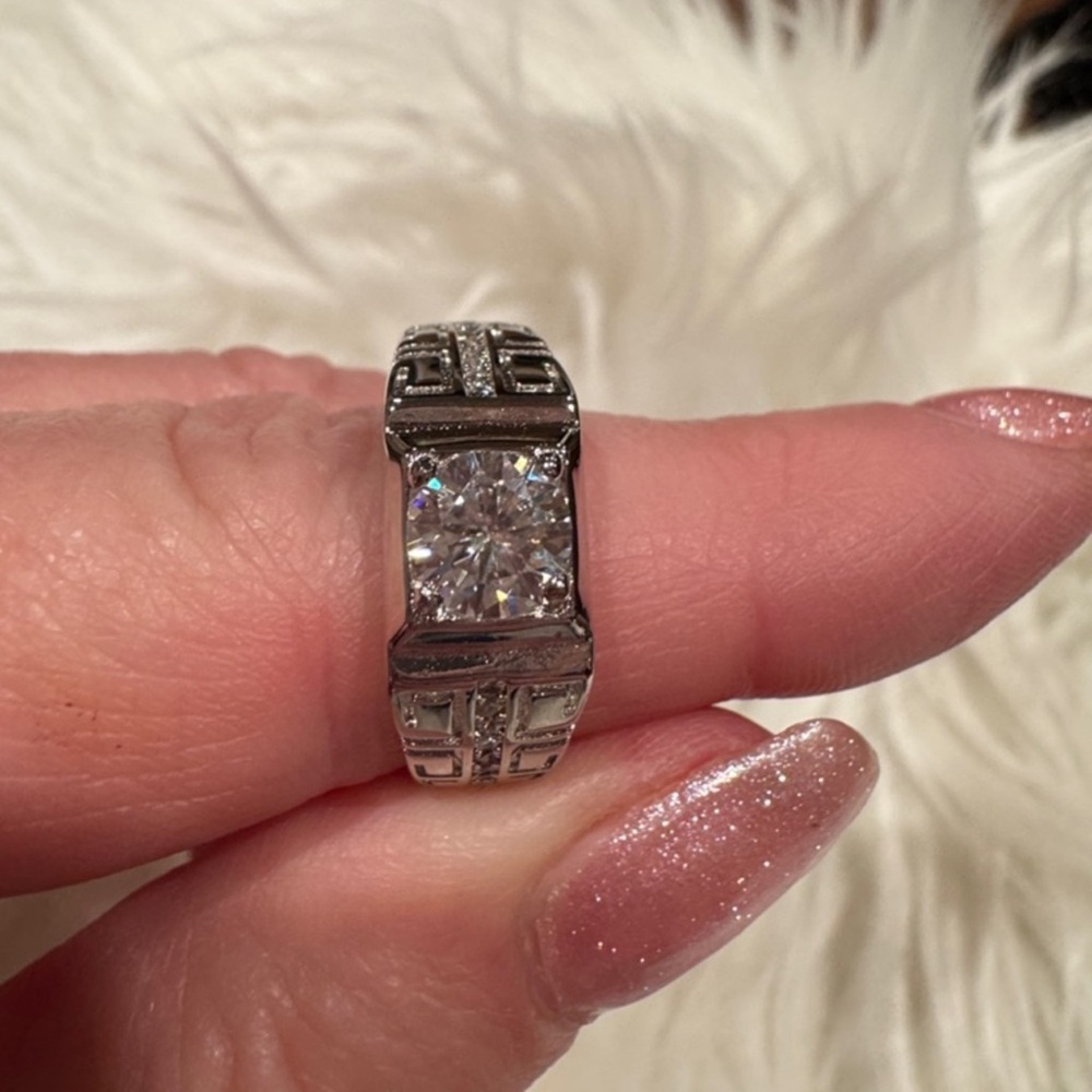 Moissanite solid silver men’s ring size 10 retail $299